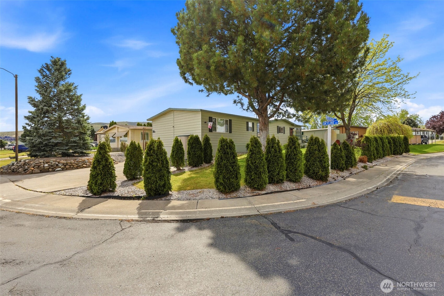 240 Skyline Drive , Richland, WA 99352