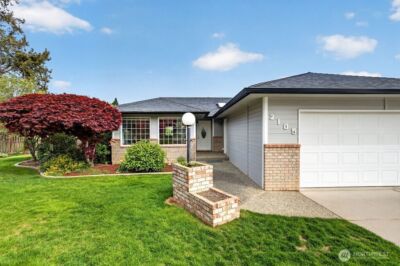 2105 Sutton Place , Wenatchee, WA 98801 - Photo 2