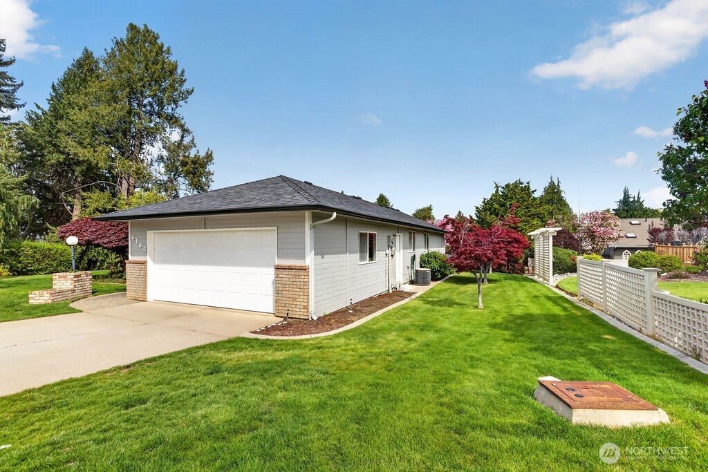 2105 Sutton Place , Wenatchee, WA 98801