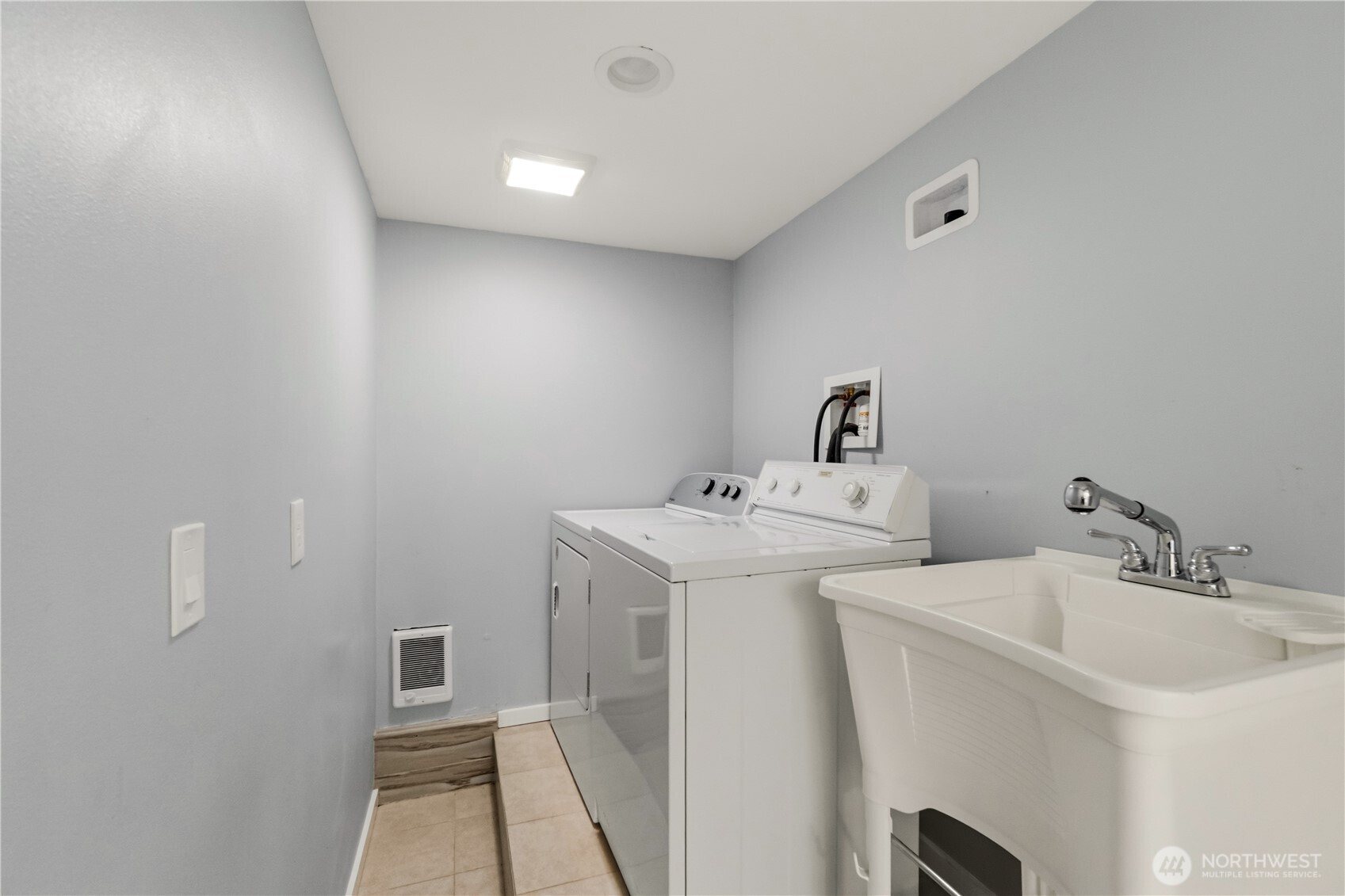 23108 50th Avenue W, Mountlake Terrace, WA 98043