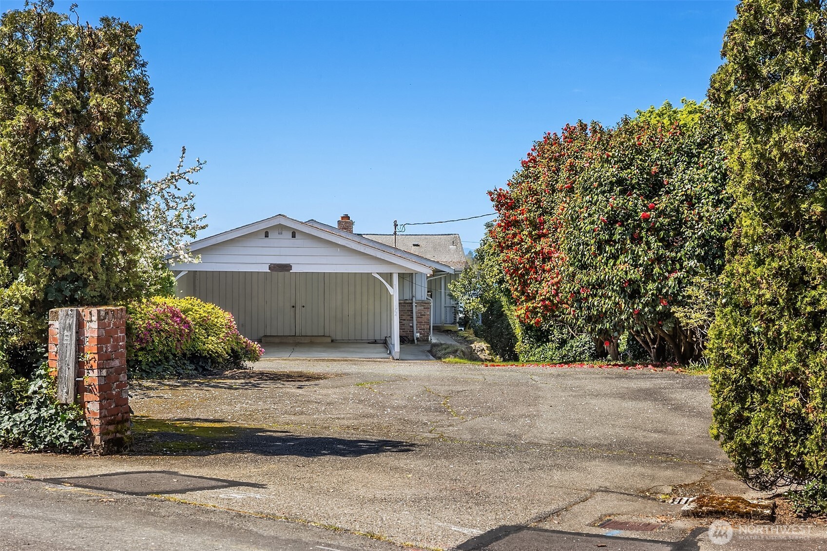 1811 1/2 10th Street W, Kirkland, WA 98033