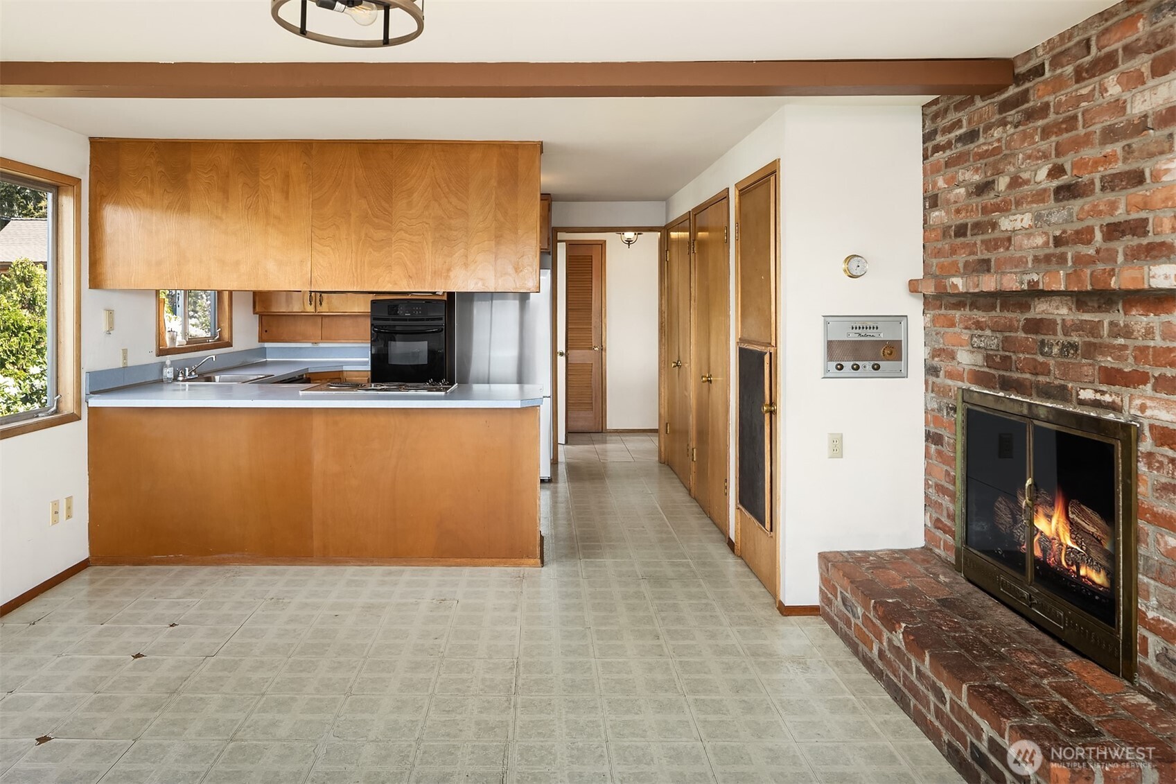 1811 1/2 10th Street W, Kirkland, WA 98033