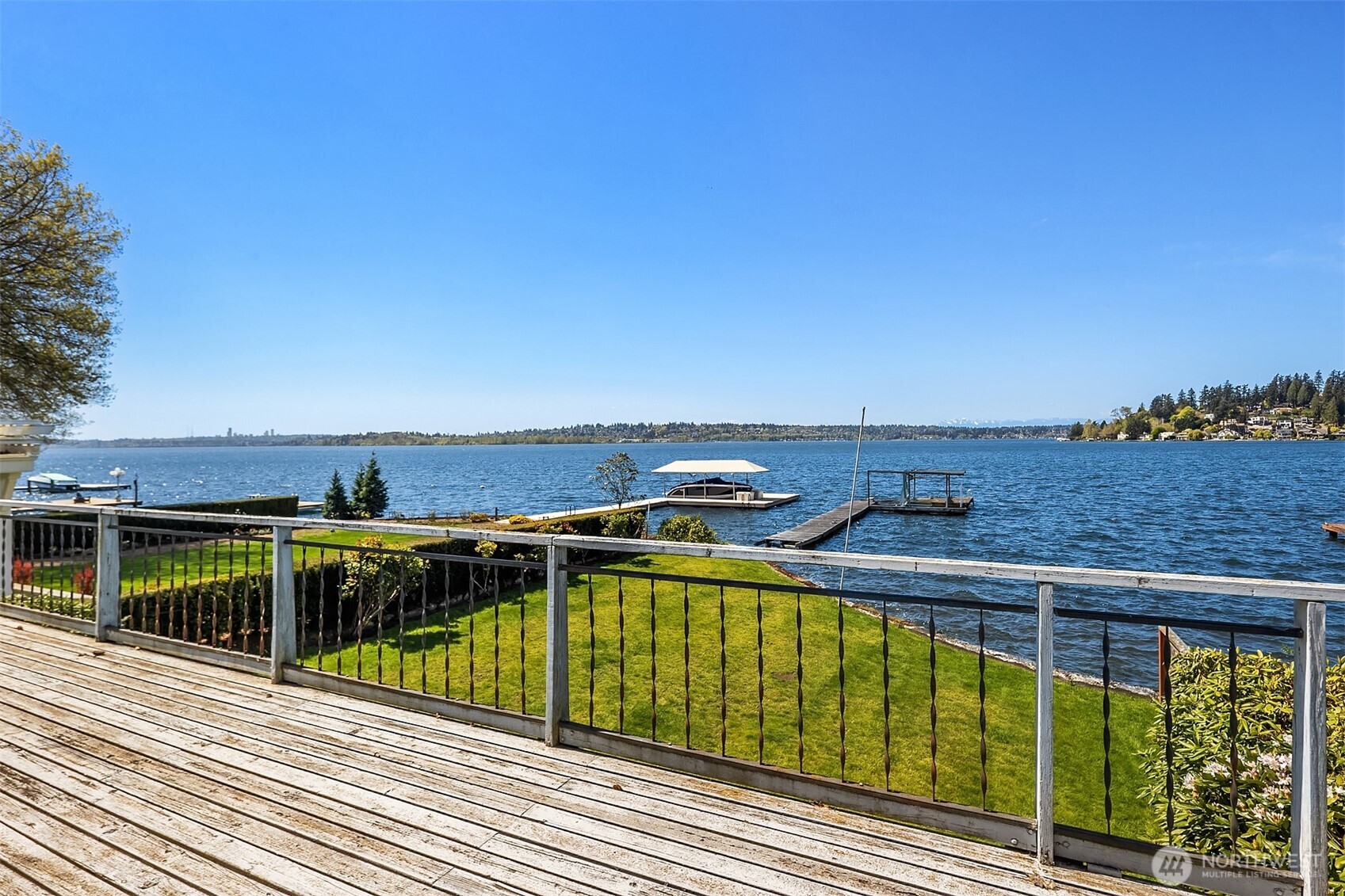 1811 1/2 10th Street W, Kirkland, WA 98033