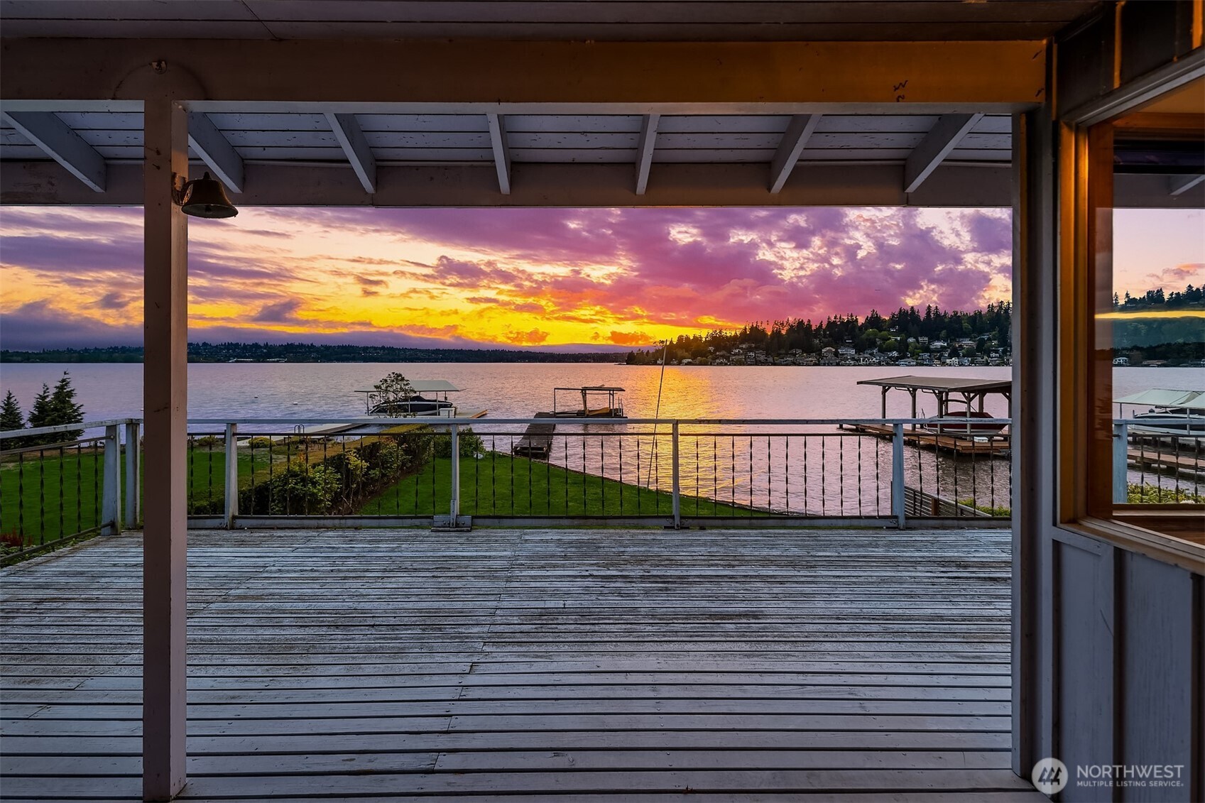 1811 1/2 10th Street W, Kirkland, WA 98033