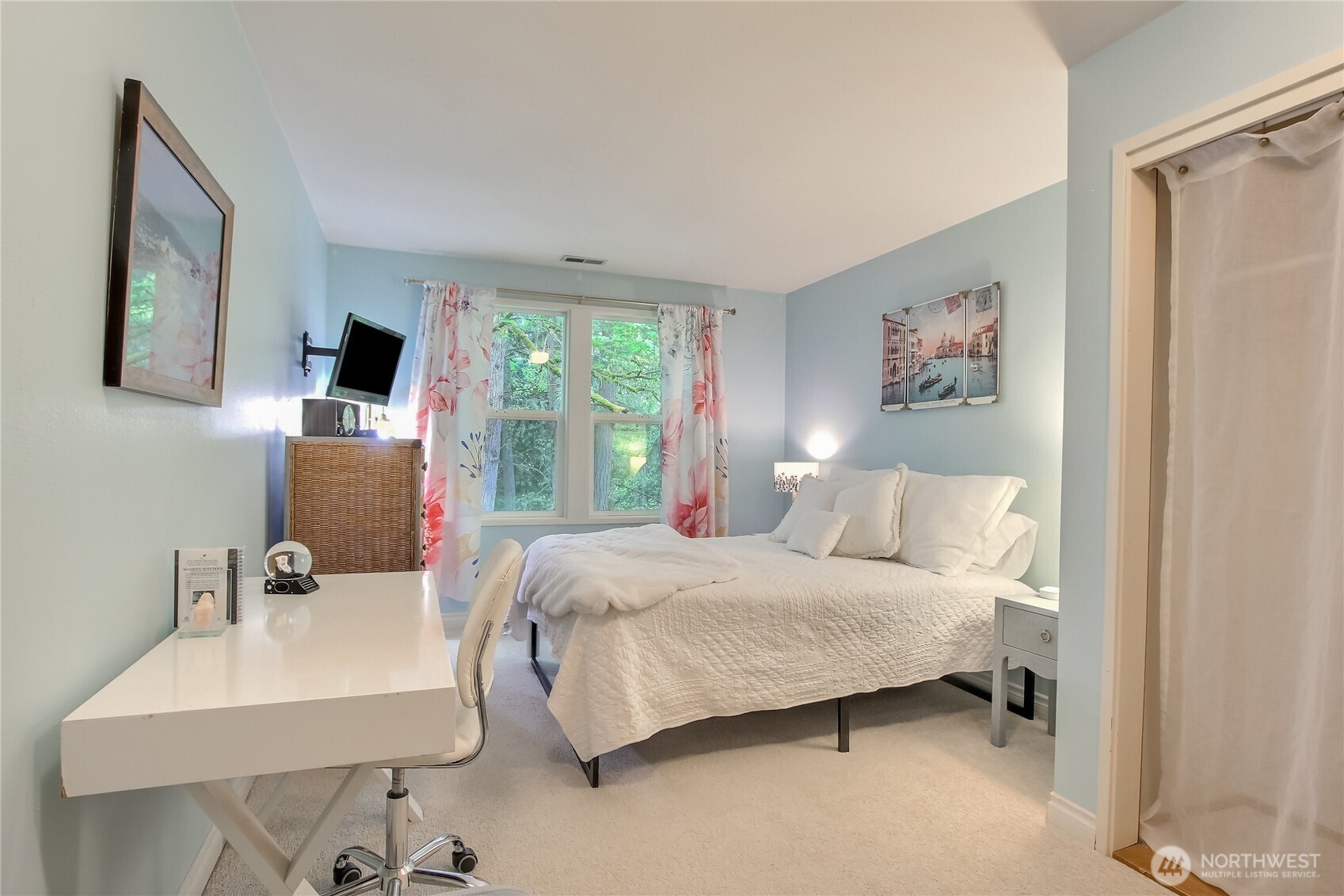 4101 220th Place SE #2053, Issaquah, WA 98029-9273