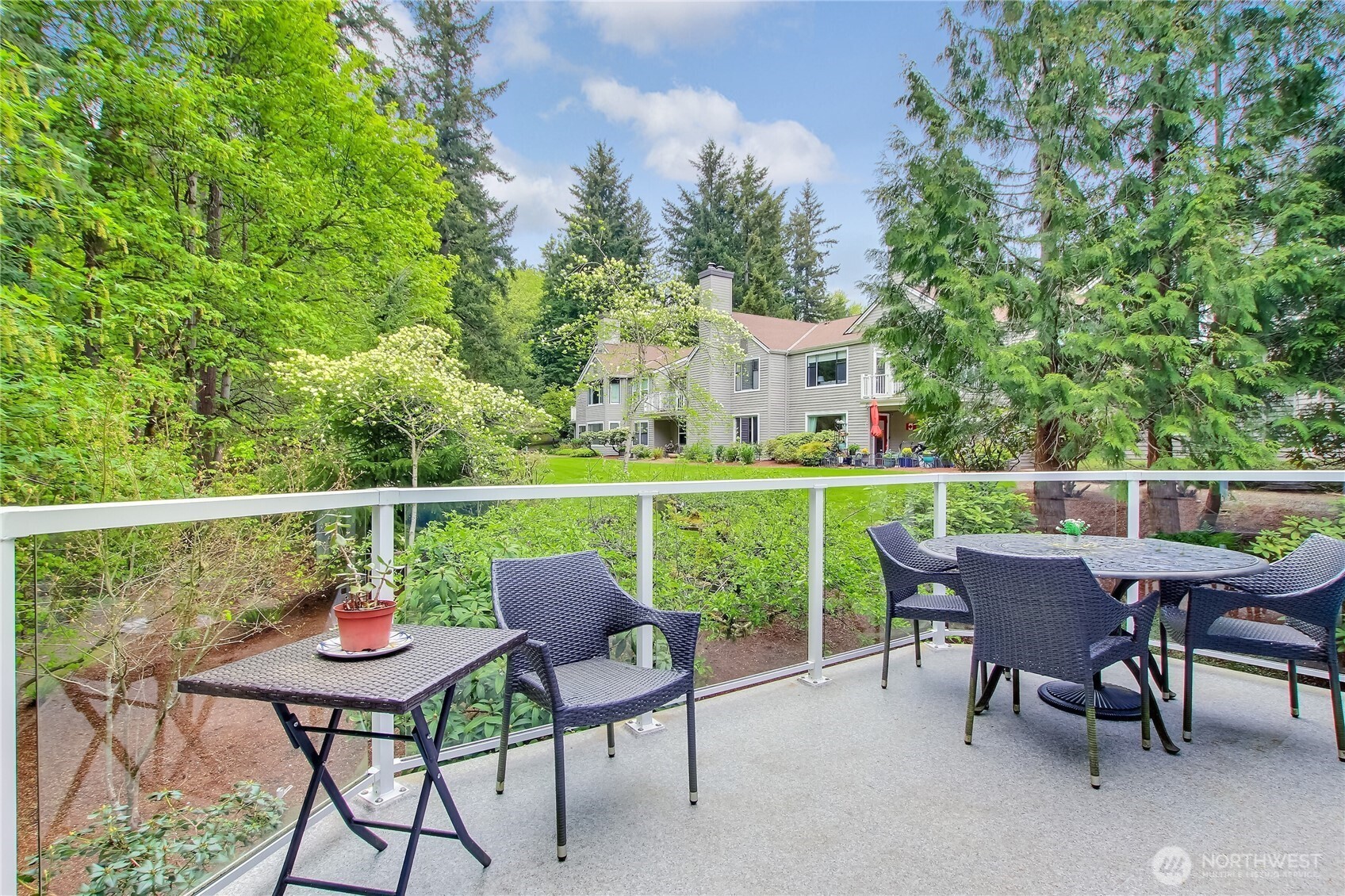 4101 220th Place SE #2053, Issaquah, WA 98029-9273