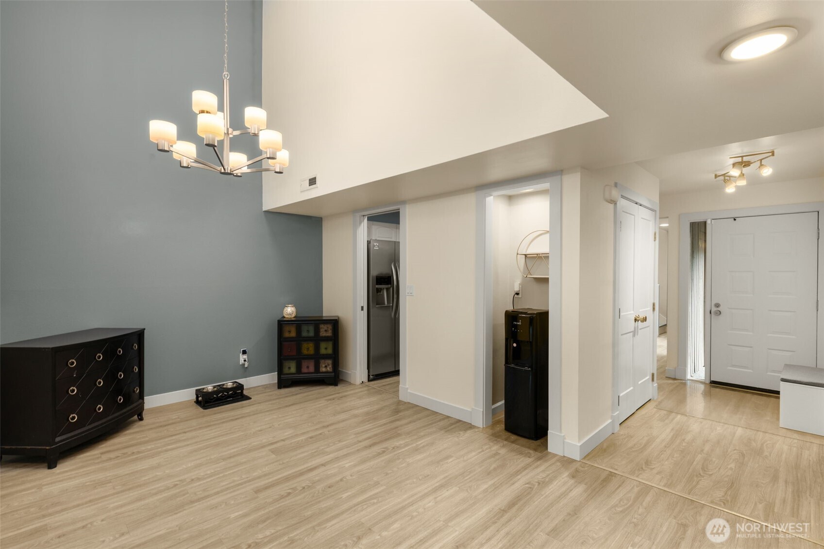14226 NE 2nd Place #65, Bellevue, WA 98007