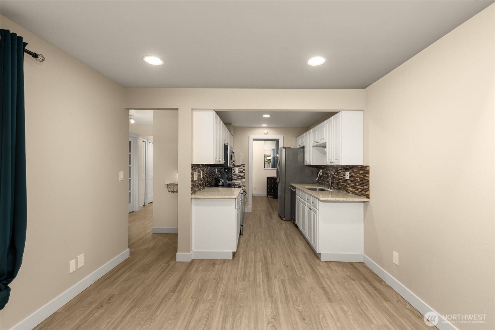 14226 NE 2nd Place #65, Bellevue, WA 98007