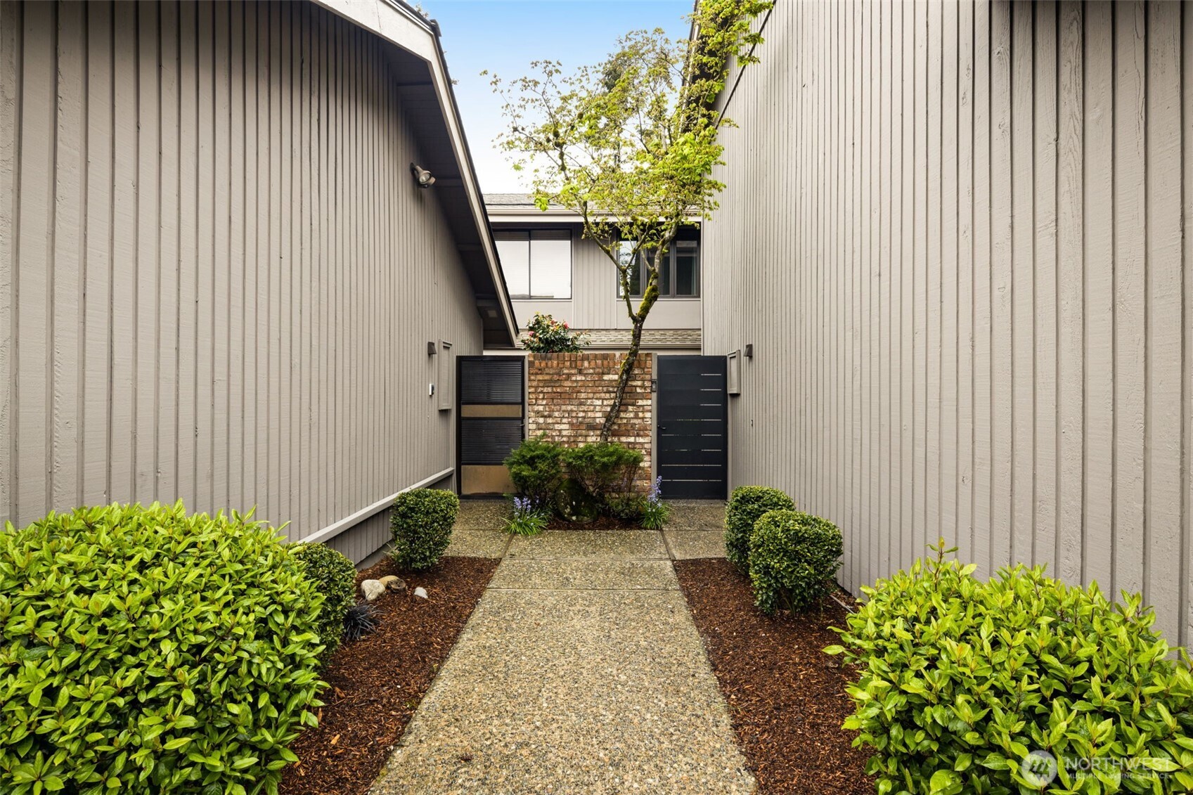 14226 NE 2nd Place #65, Bellevue, WA 98007