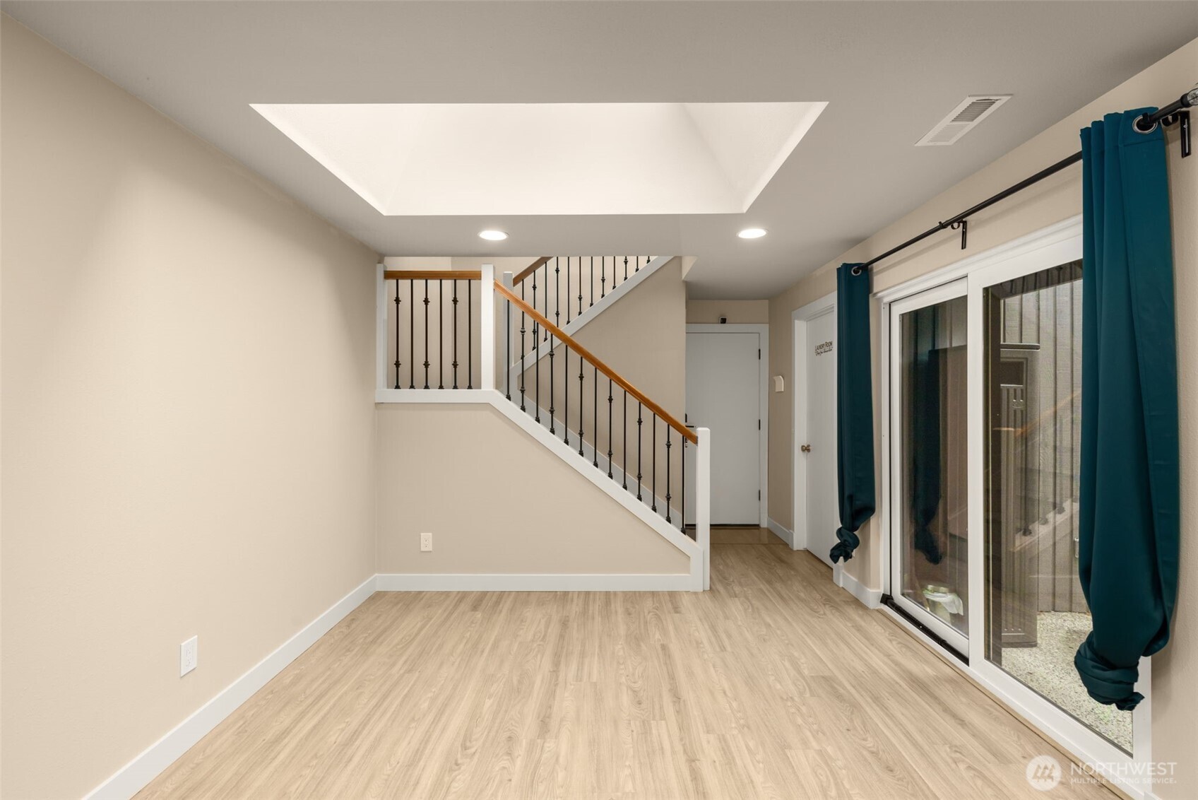 14226 NE 2nd Place #65, Bellevue, WA 98007
