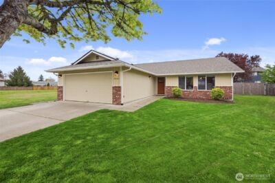 5725 58th Court SE, Lacey, WA 98513