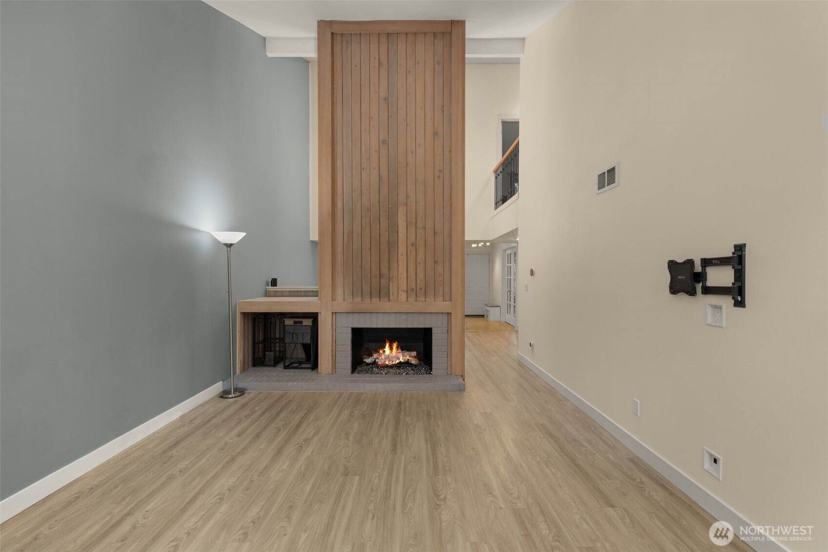 14226 NE 2nd Place #65, Bellevue, WA 98007