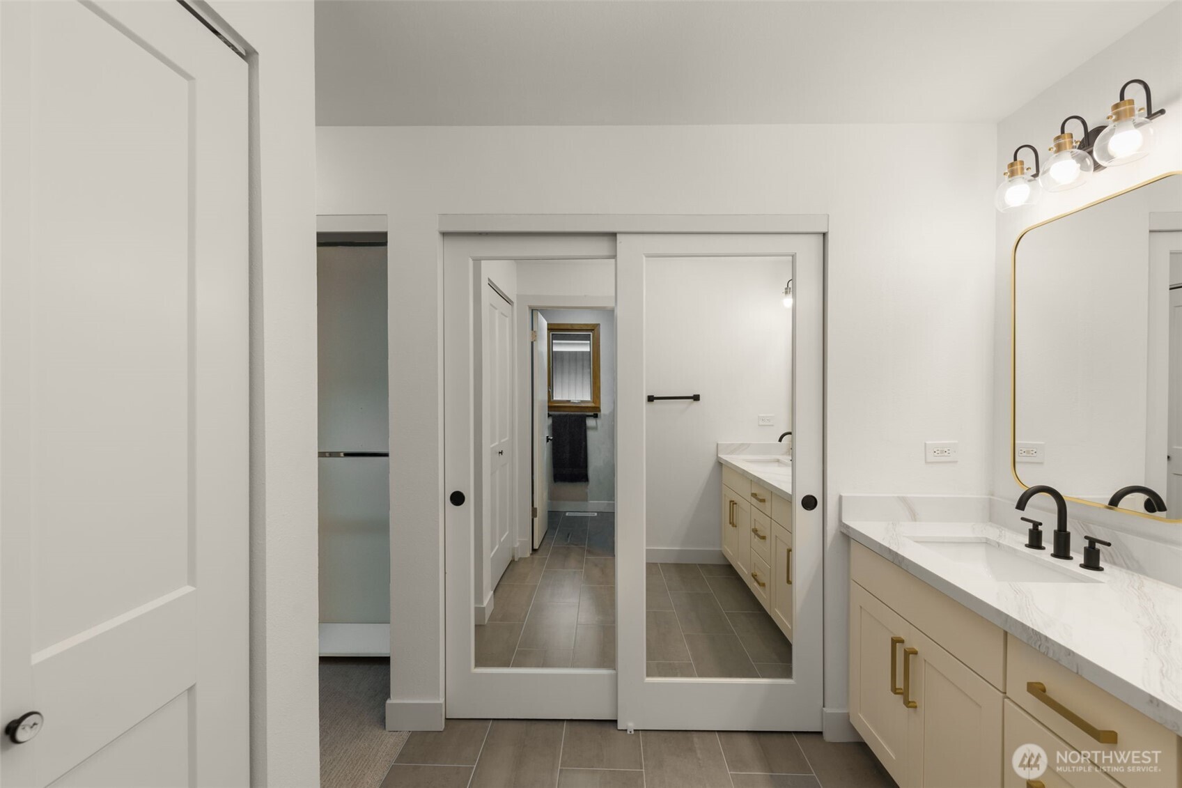 14226 NE 2nd Place #65, Bellevue, WA 98007