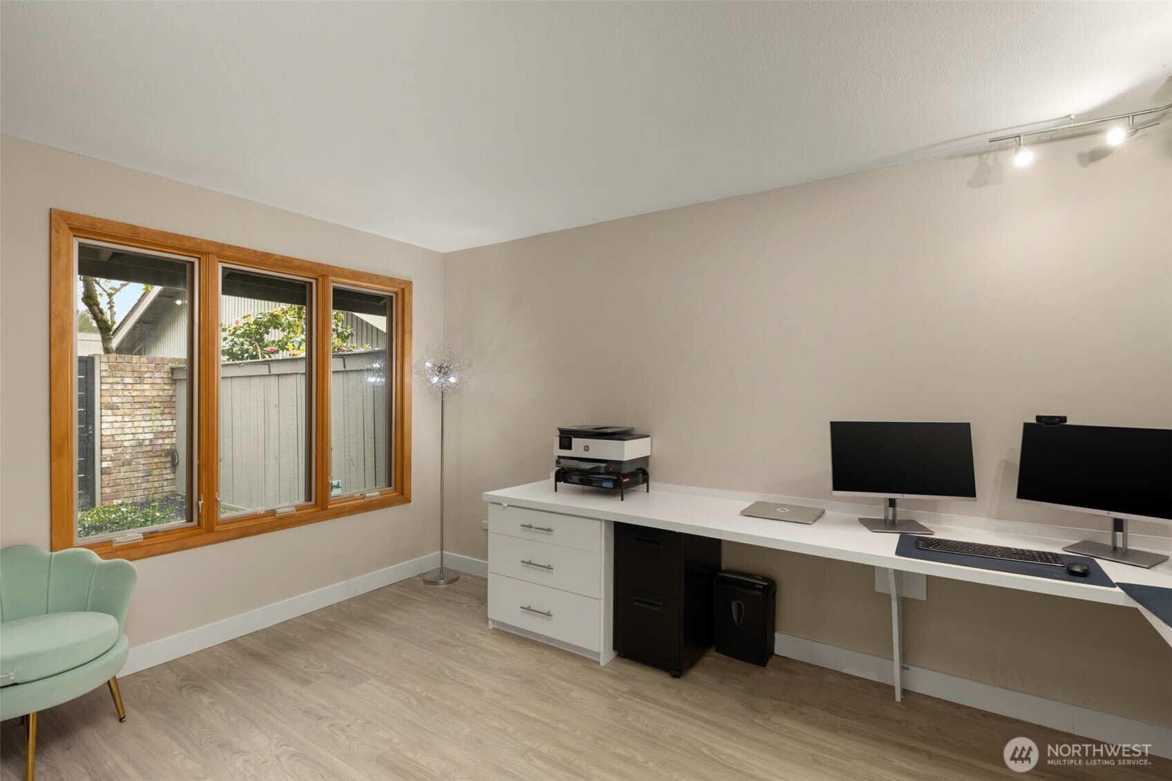 14226 NE 2nd Place #65, Bellevue, WA 98007