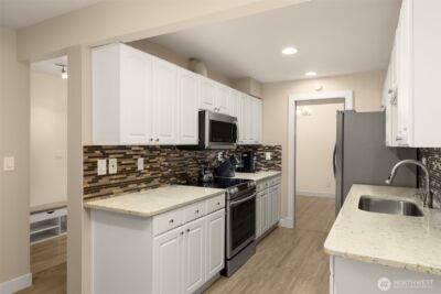14226 NE 2nd Place #65, Bellevue, WA 98007 - Photo 8