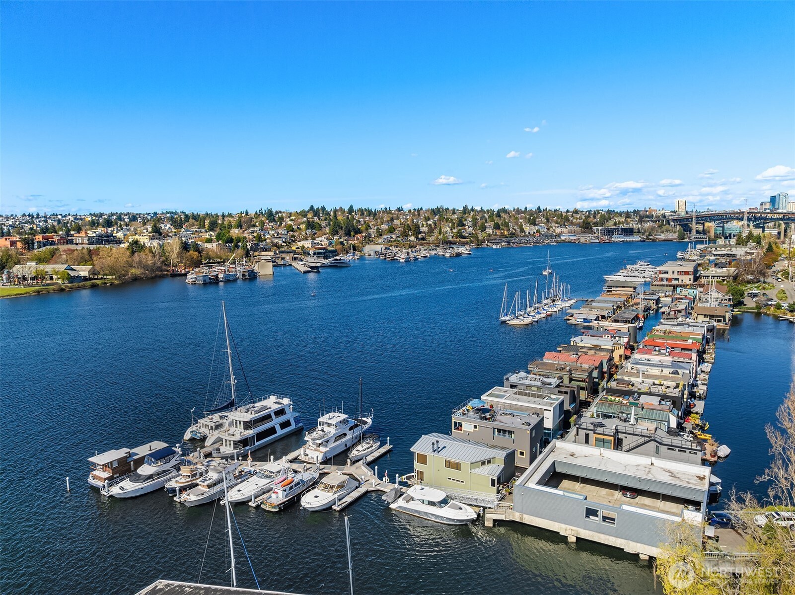 10 E Roanoke Street #2, Seattle, WA 98102-3281