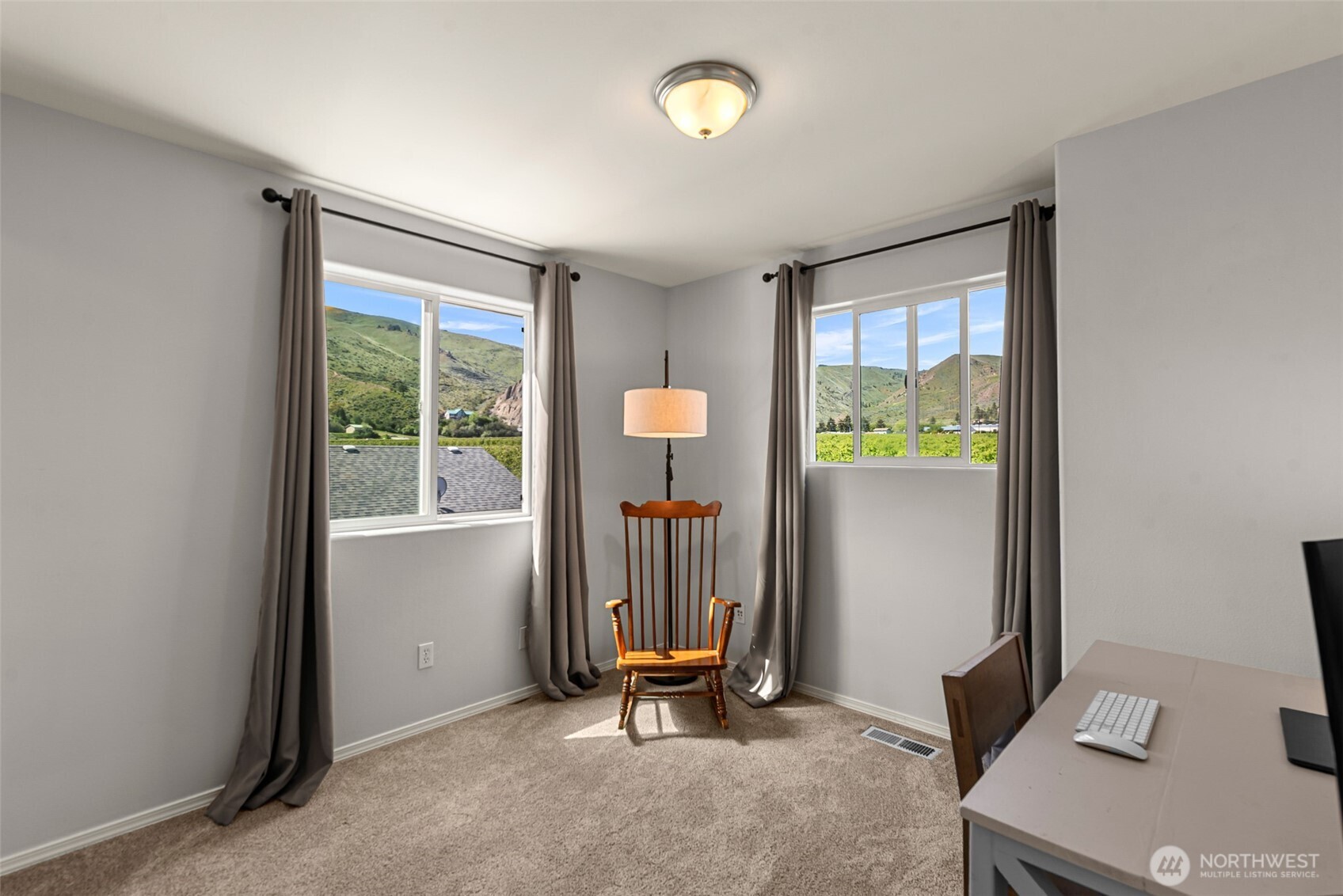 1631 Fuller Street , Wenatchee, WA 98801