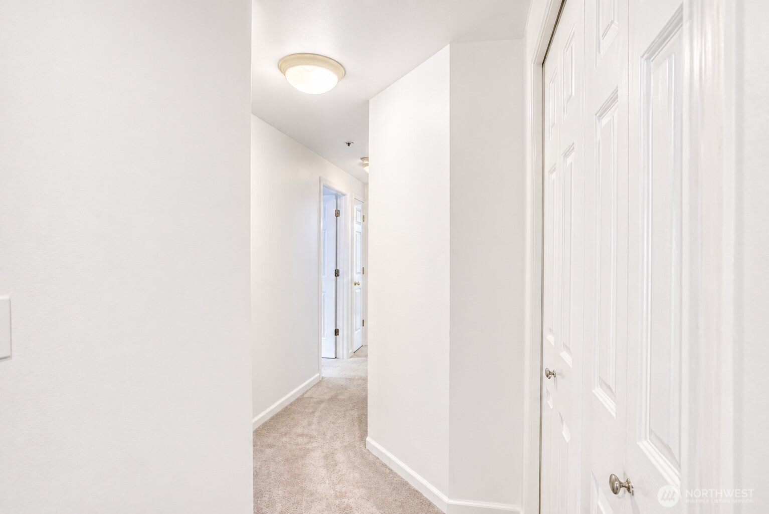8260 53rd Avenue W #202, Mukilteo, WA 98275-2671