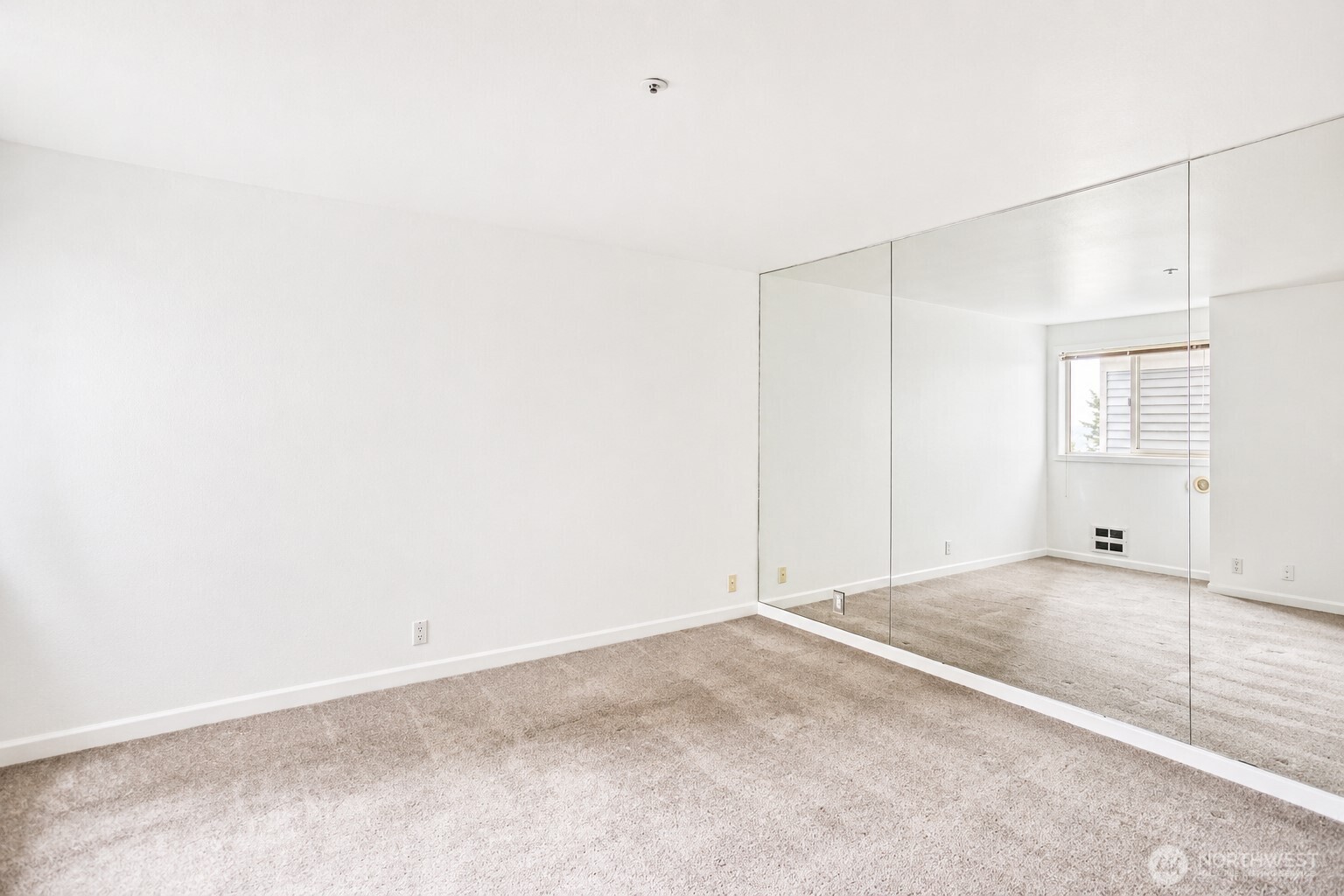8260 53rd Avenue W #202, Mukilteo, WA 98275-2671