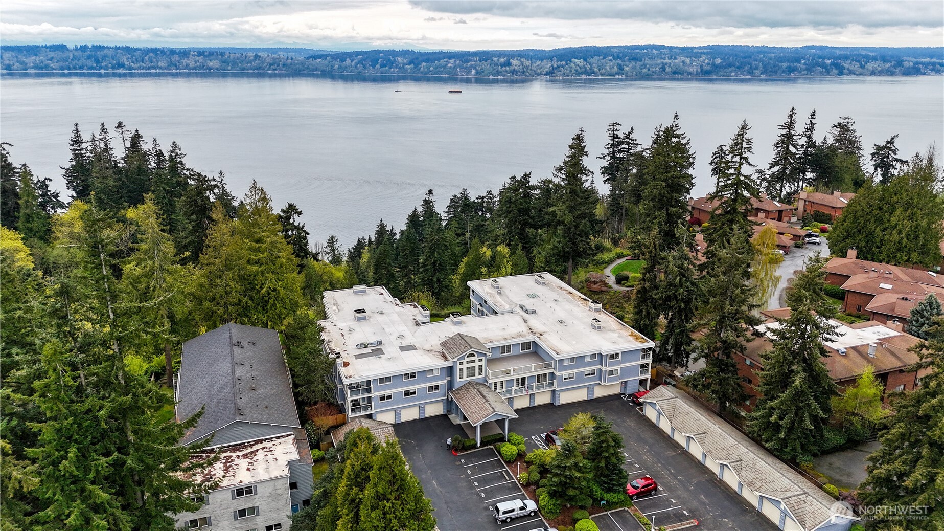 8260 53rd Avenue W #202, Mukilteo, WA 98275-2671