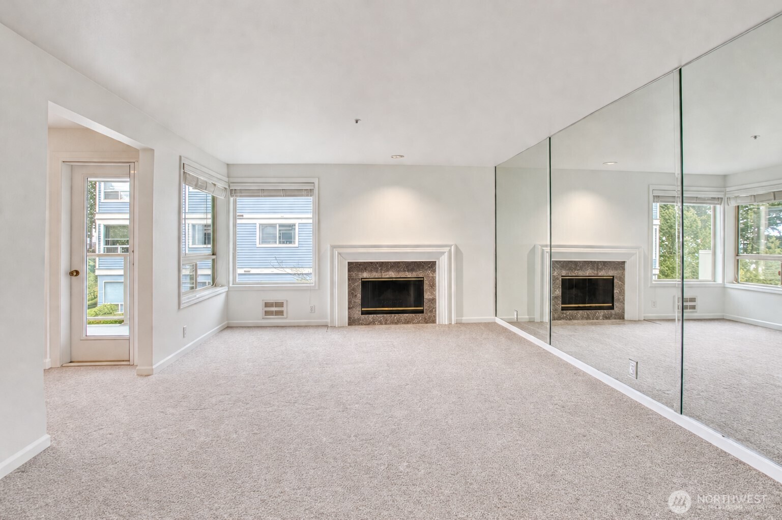 8260 53rd Avenue W #202, Mukilteo, WA 98275-2671