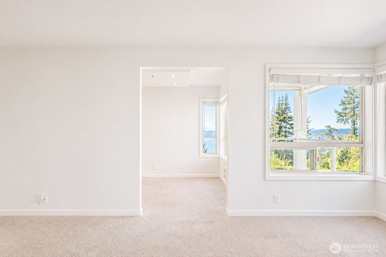 8260 53rd Avenue W #202, Mukilteo, WA 98275-2671