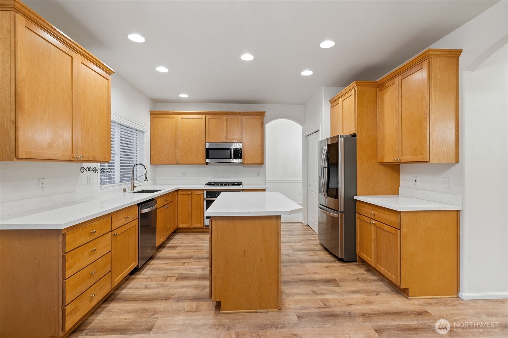 15733 NE 165th St , Woodinville, WA 98072