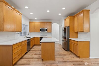 15733 NE 165th St , Woodinville, WA 98072 - Photo 14