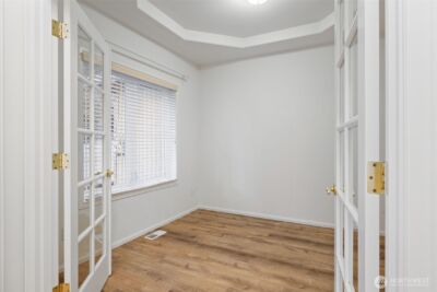15733 NE 165th St , Woodinville, WA 98072 - Photo 4