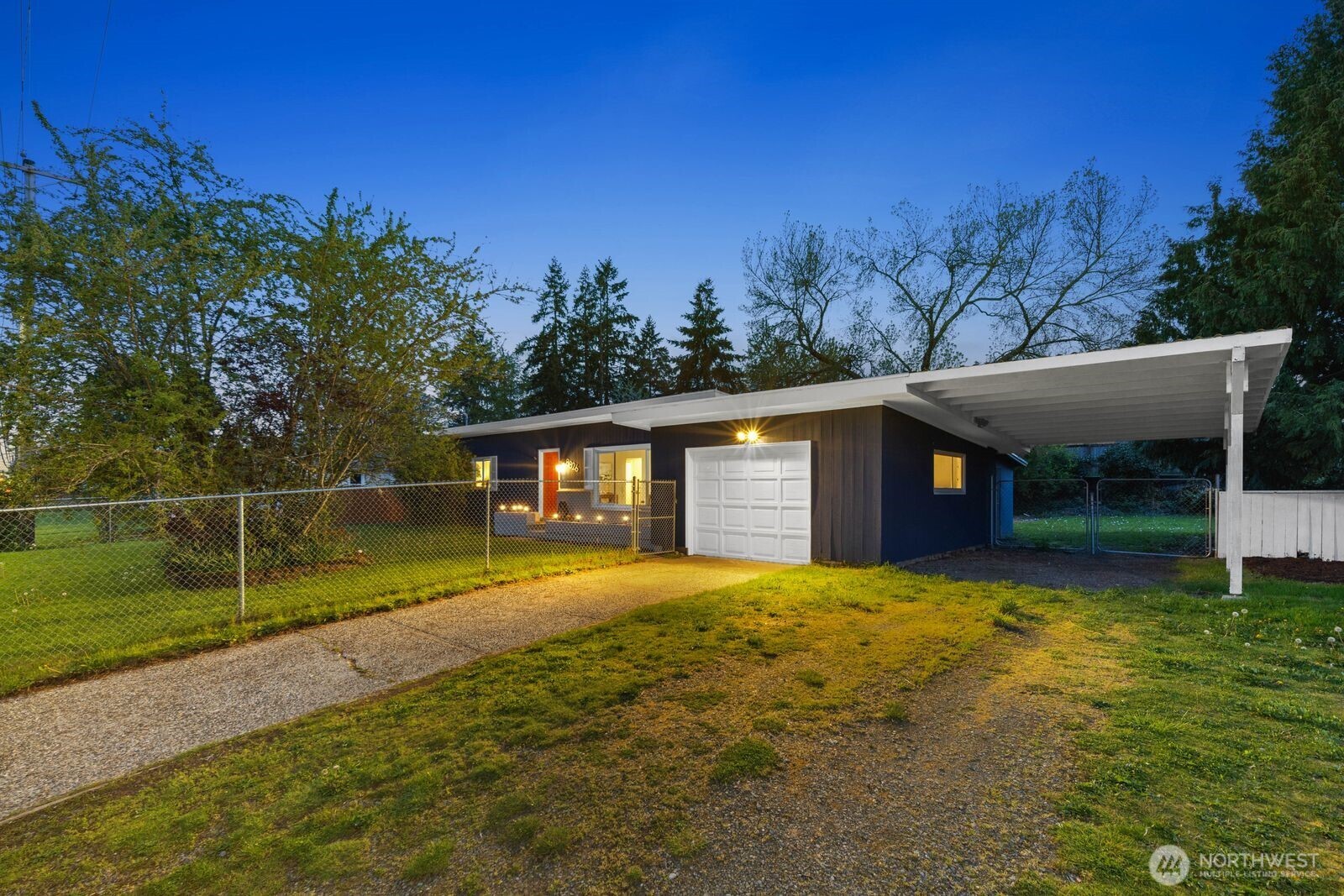 8826 S Sheridan Avenue , Tacoma, WA 98444