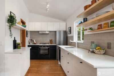 8729 12th Avenue NW, Seattle, WA 98117 - Photo 16