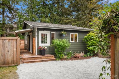 8729 12th Avenue NW, Seattle, WA 98117 - Photo 2