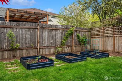 8729 12th Avenue NW, Seattle, WA 98117 - Photo 37