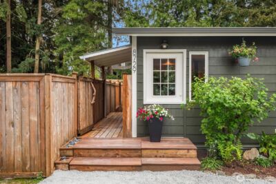 8729 12th Avenue NW, Seattle, WA 98117 - Photo 4