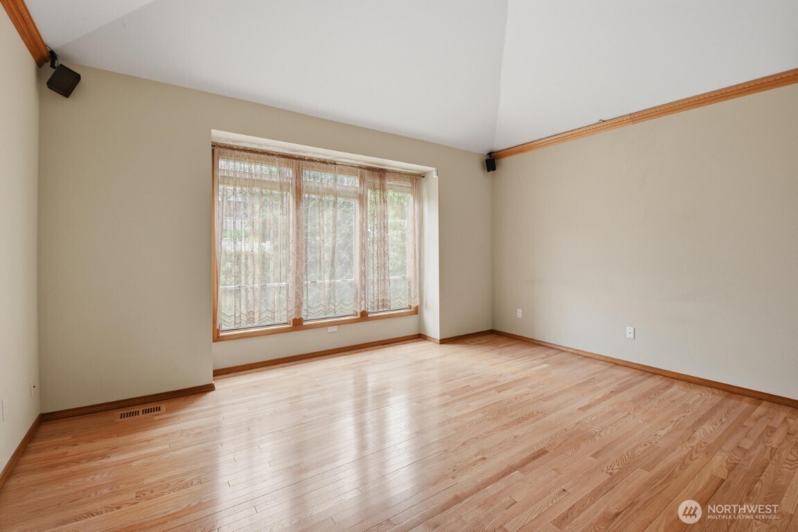 22348 NE 18th Street , Sammamish, WA 98074