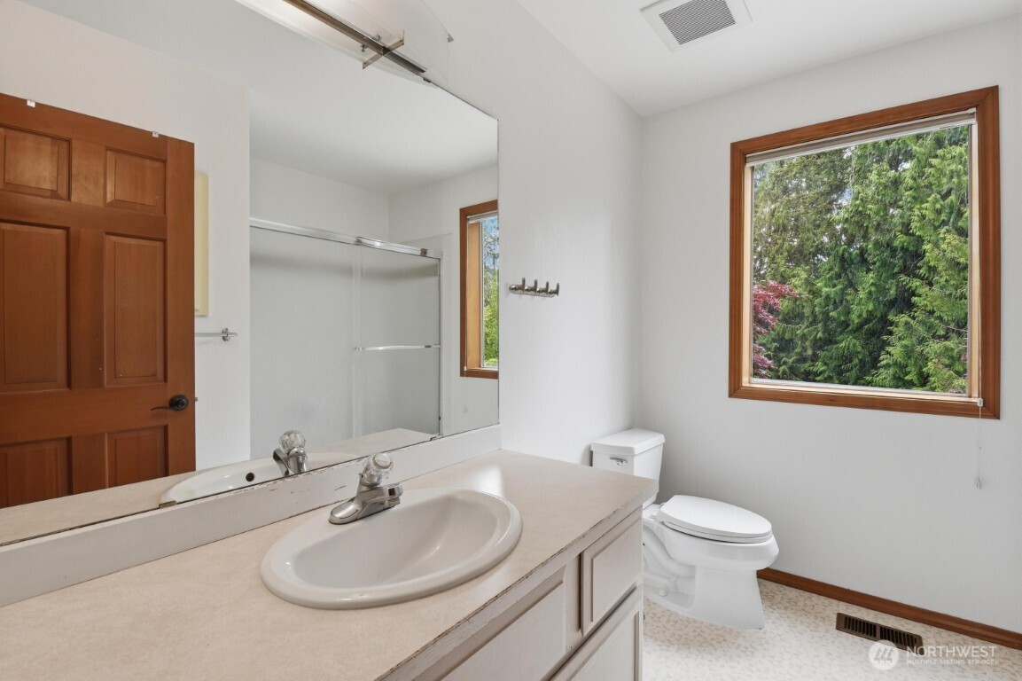 22348 NE 18th Street , Sammamish, WA 98074