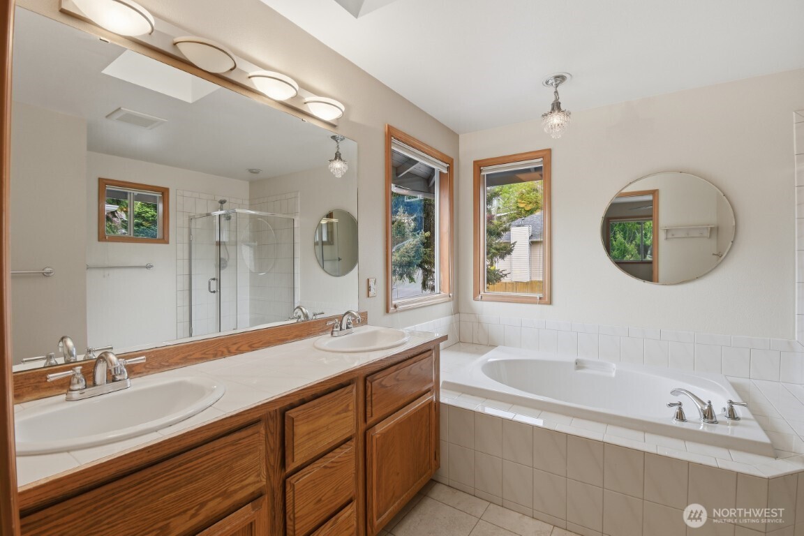 22348 NE 18th Street , Sammamish, WA 98074