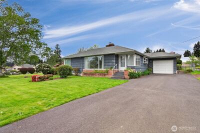 2 Pacific Place , Longview, WA 98632