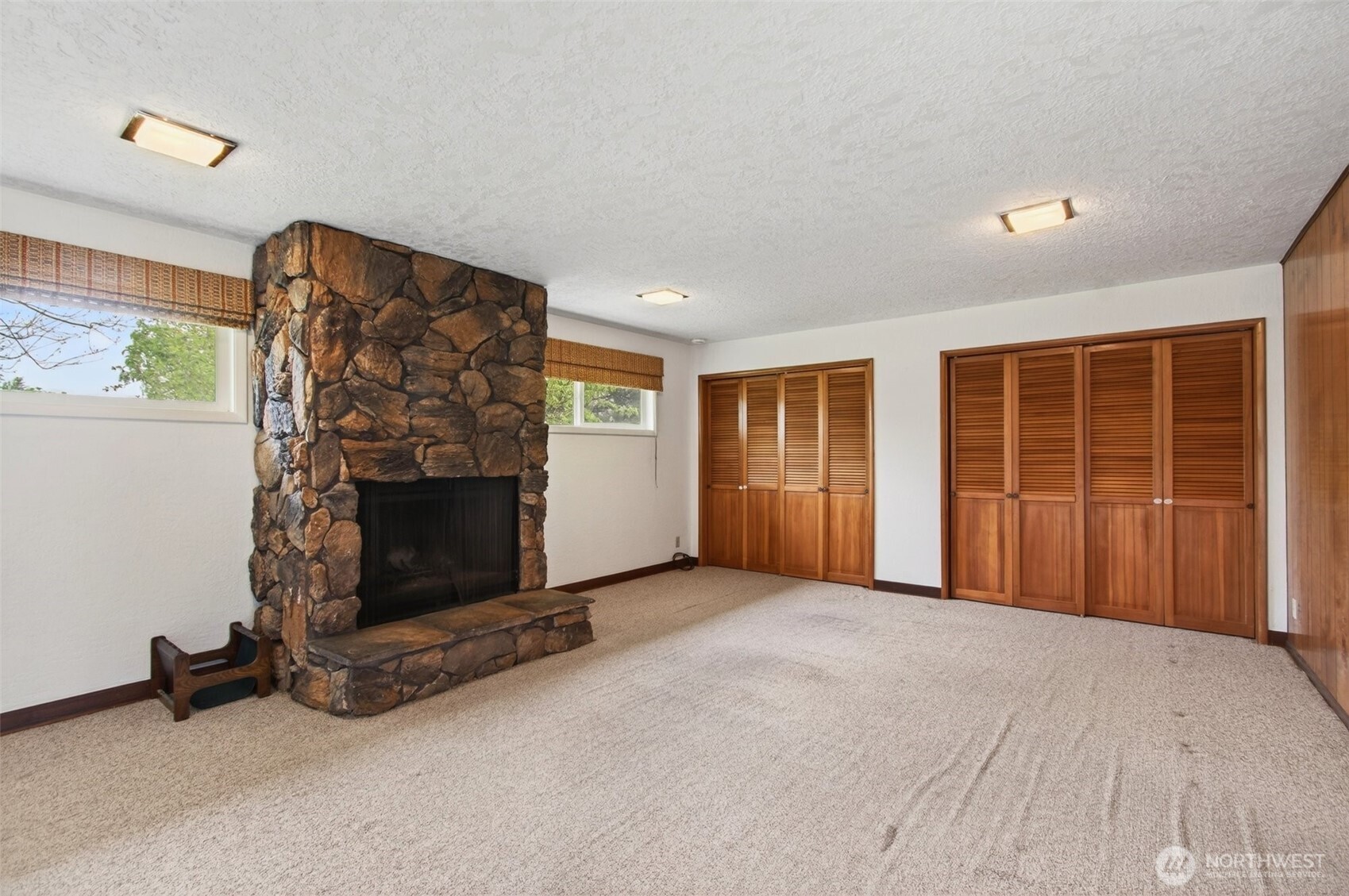 2 Pacific Place , Longview, WA 98632