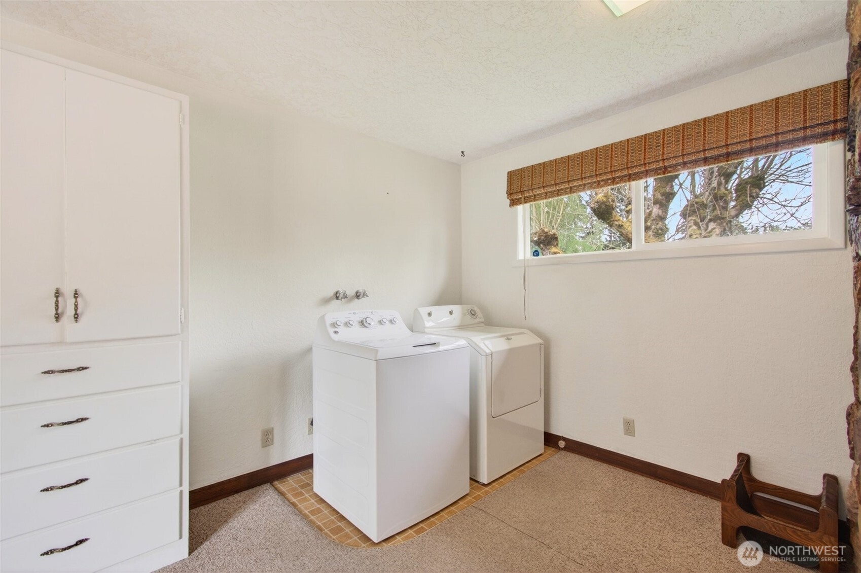 2 Pacific Place , Longview, WA 98632
