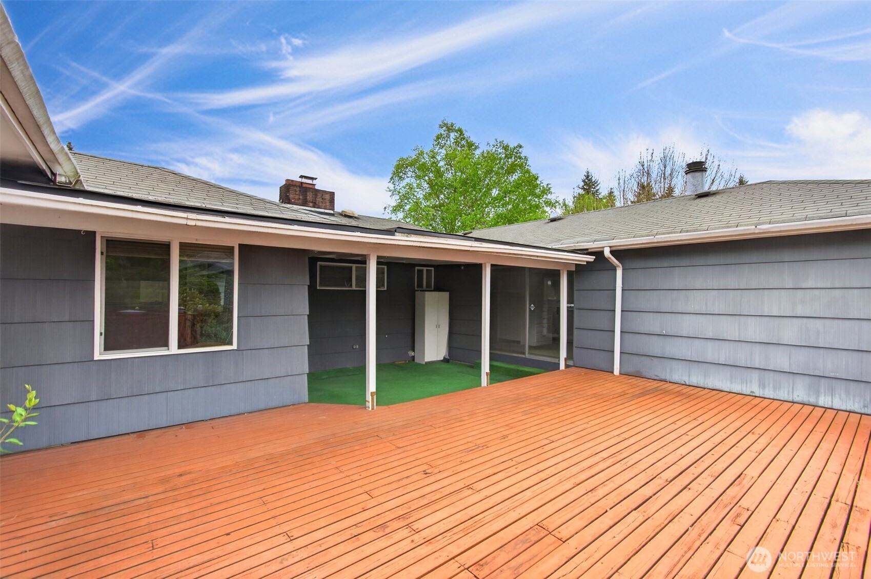 2 Pacific Place , Longview, WA 98632