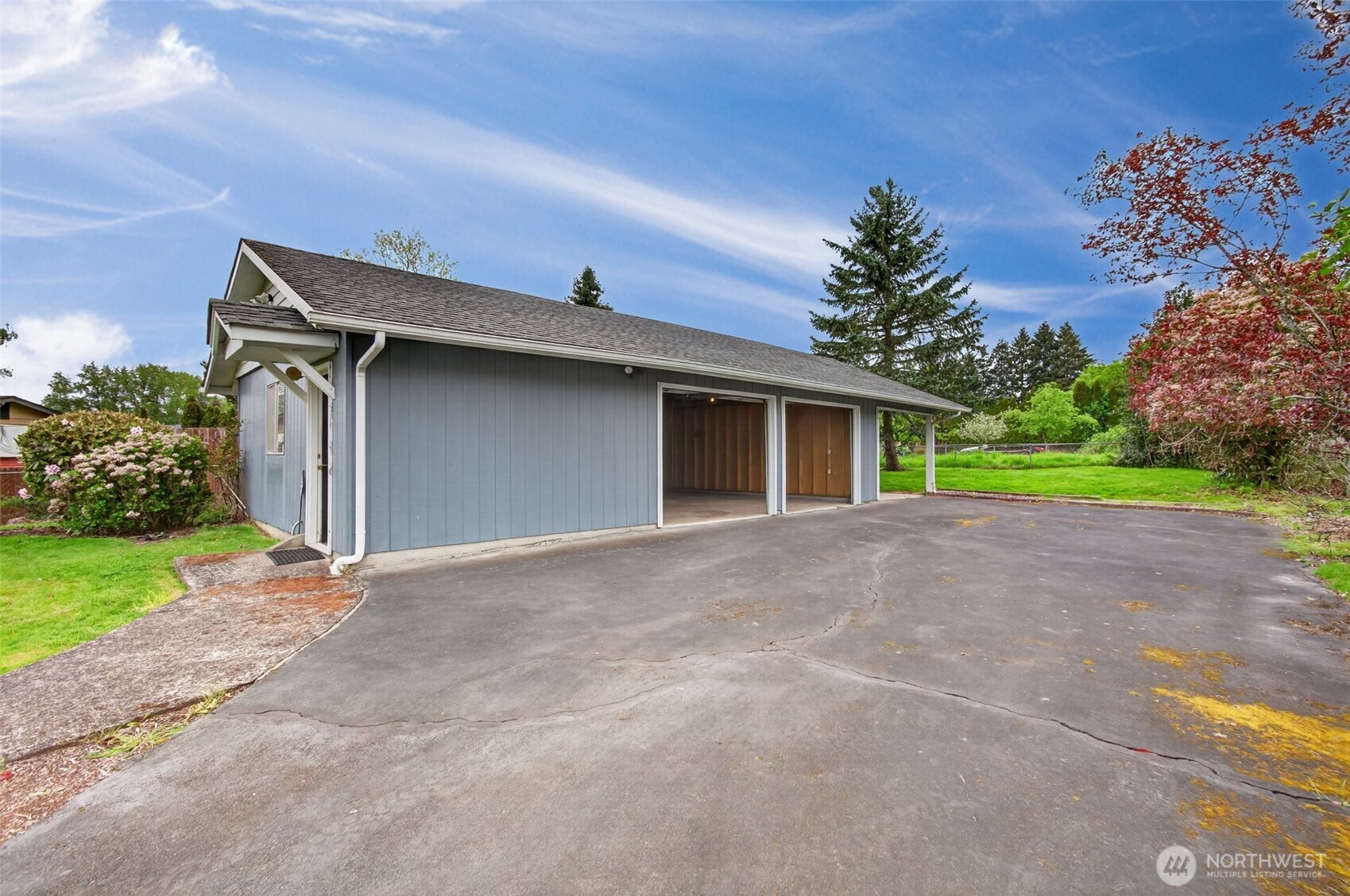 2 Pacific Place , Longview, WA 98632