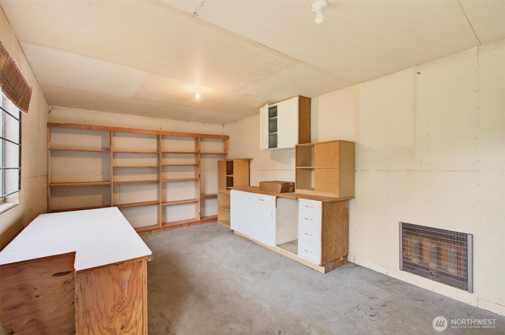 2 Pacific Place , Longview, WA 98632