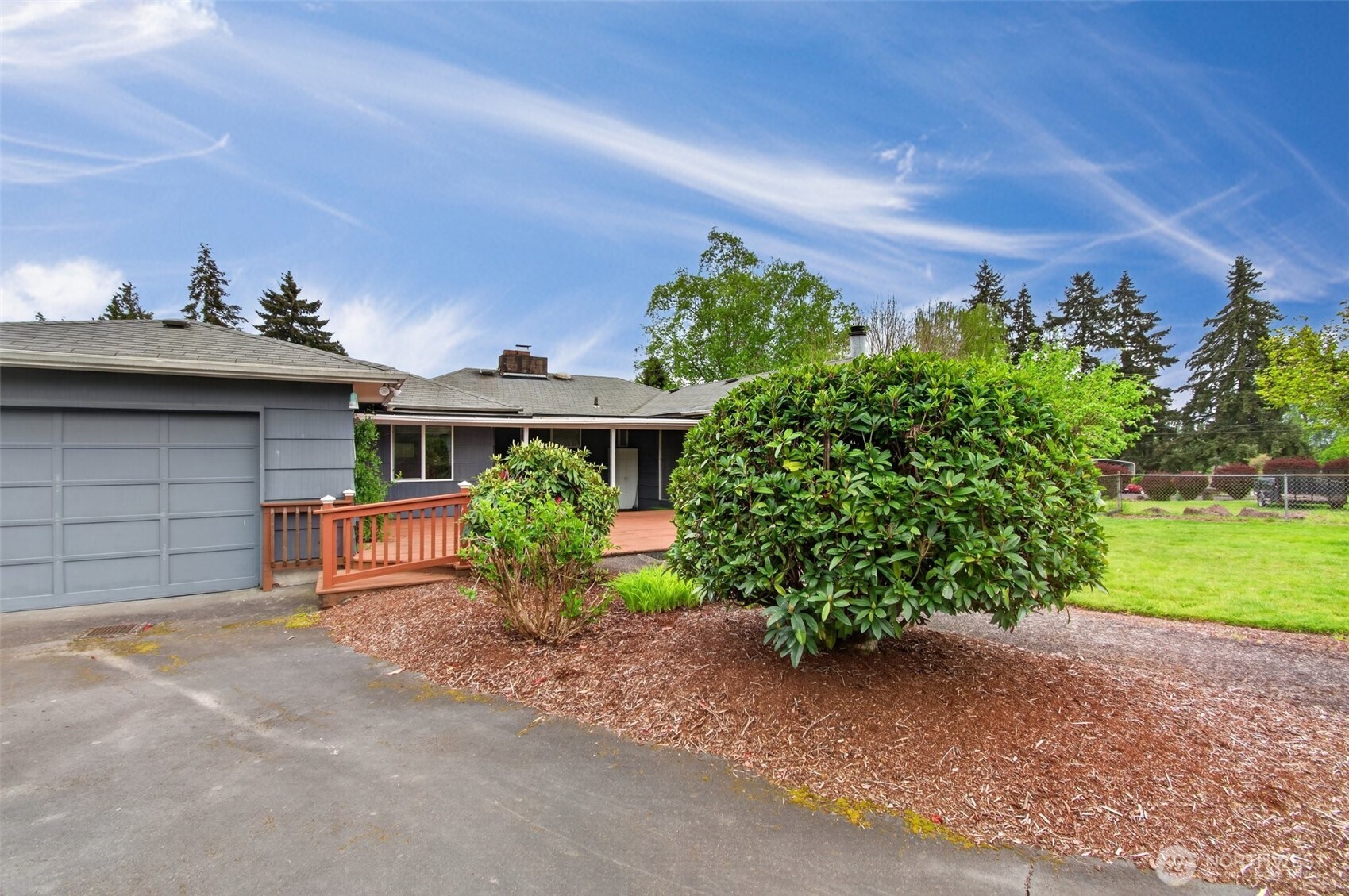 2 Pacific Place , Longview, WA 98632