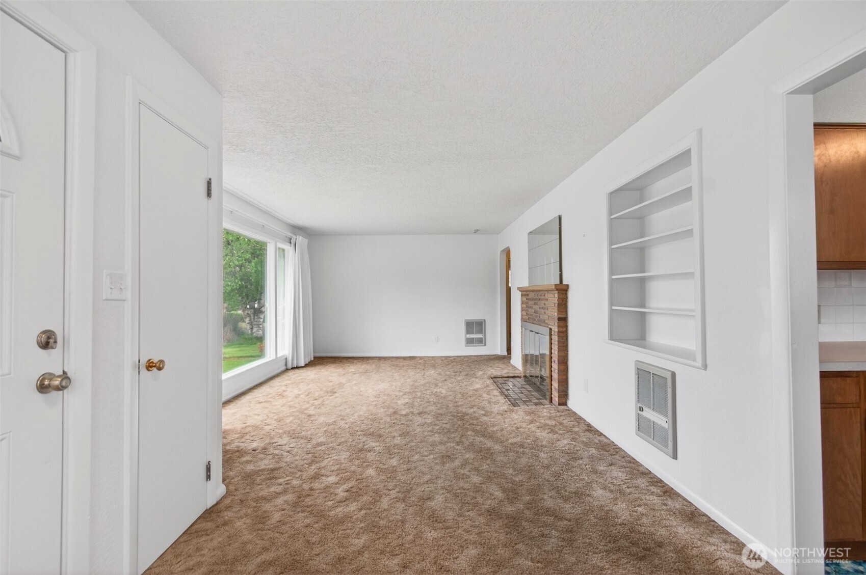 2 Pacific Place , Longview, WA 98632