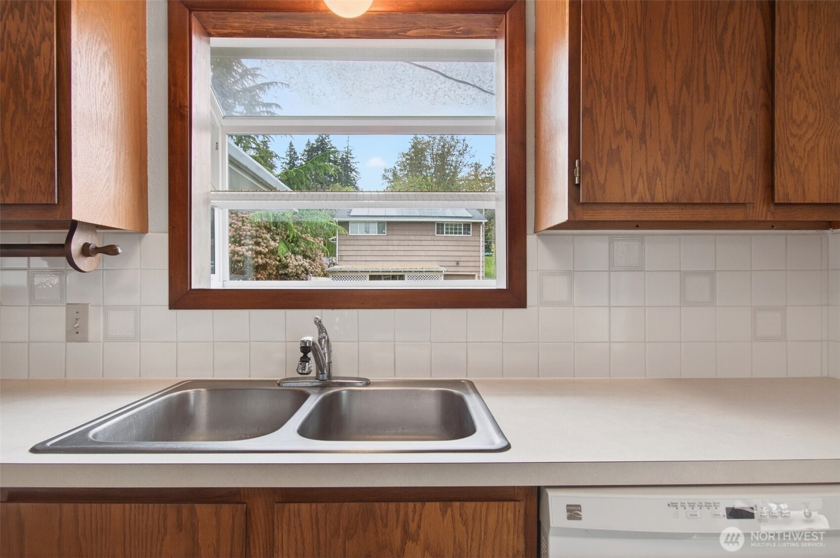 2 Pacific Place , Longview, WA 98632