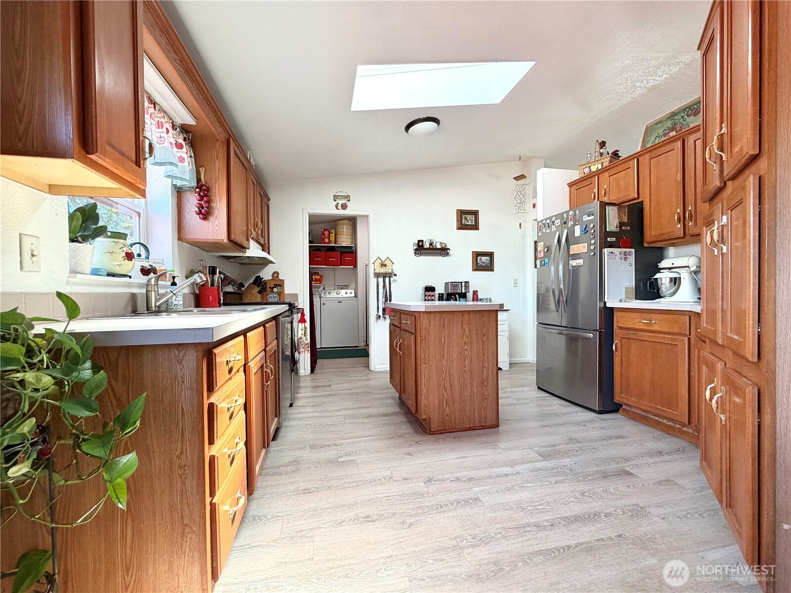 1024 Old Hwy 97 , Brewster, WA 98812