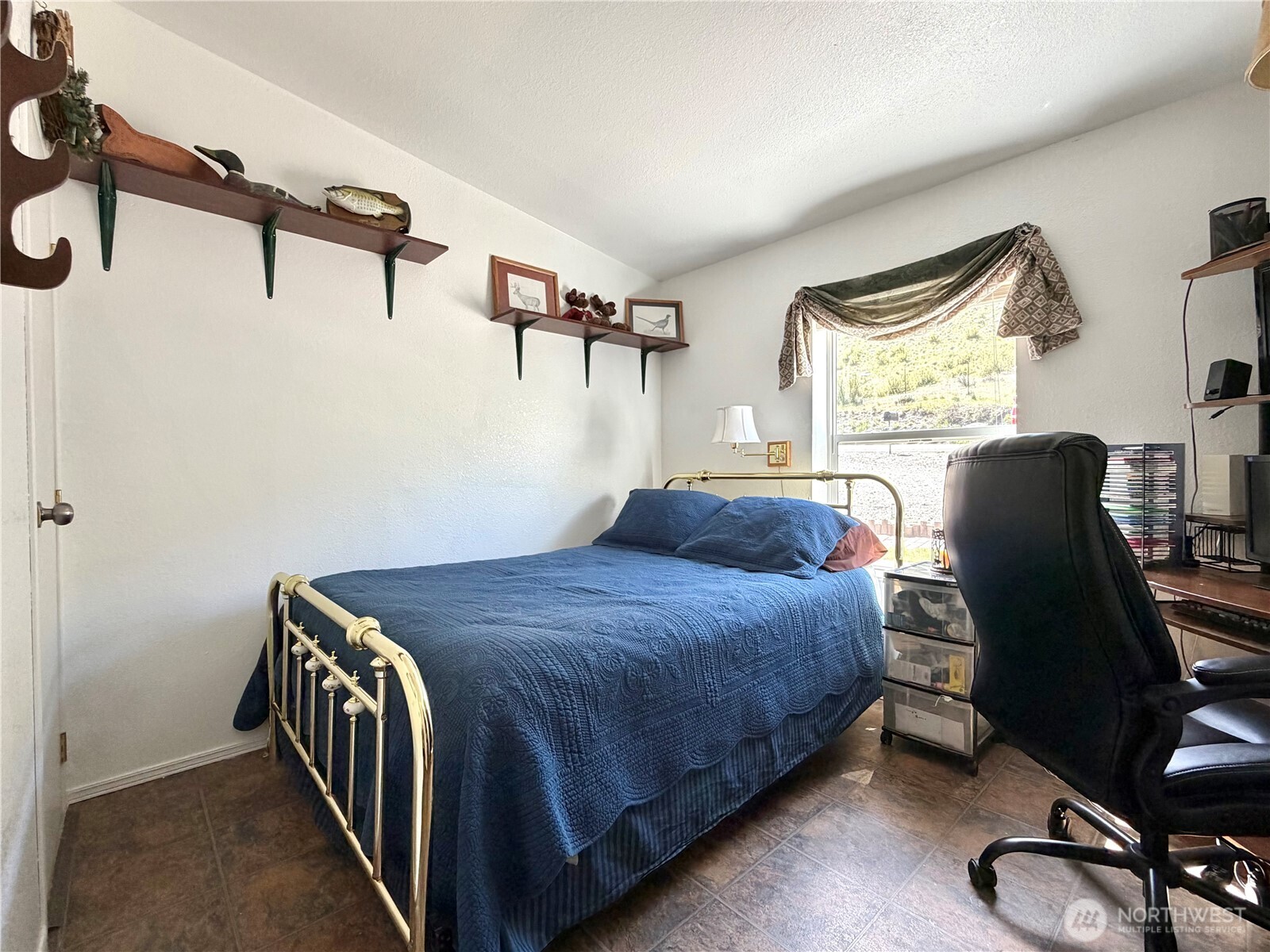 1024 Old Hwy 97 , Brewster, WA 98812