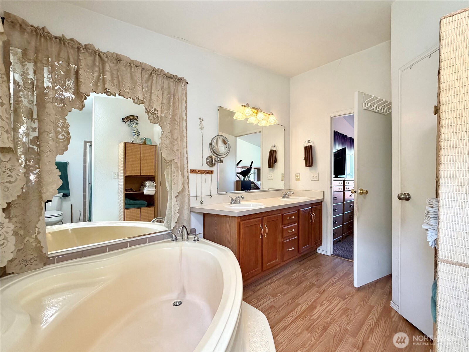 1024 Old Hwy 97 , Brewster, WA 98812