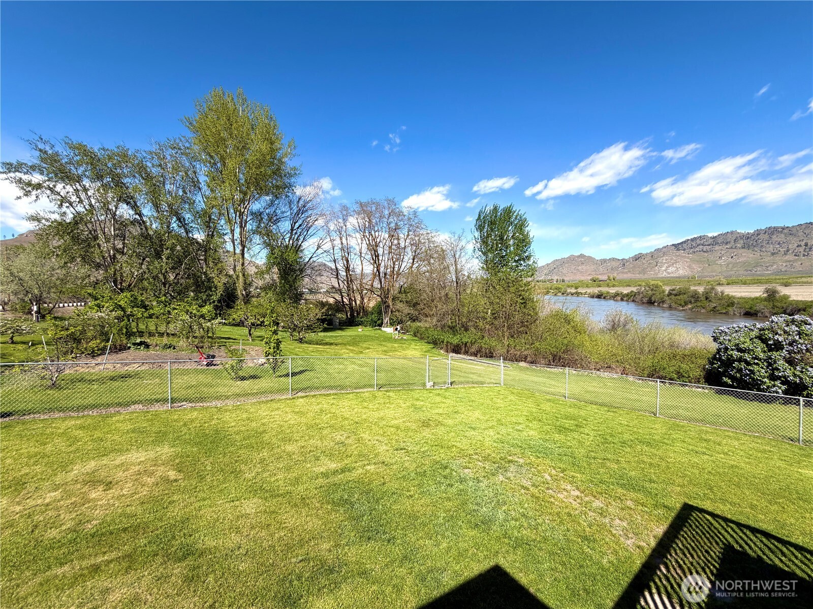 1024 Old Hwy 97 , Brewster, WA 98812